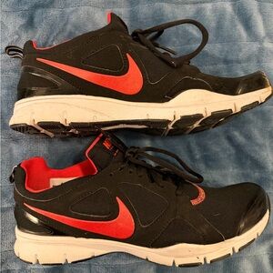 Nike Women’s Black and Red Athletic Shoes